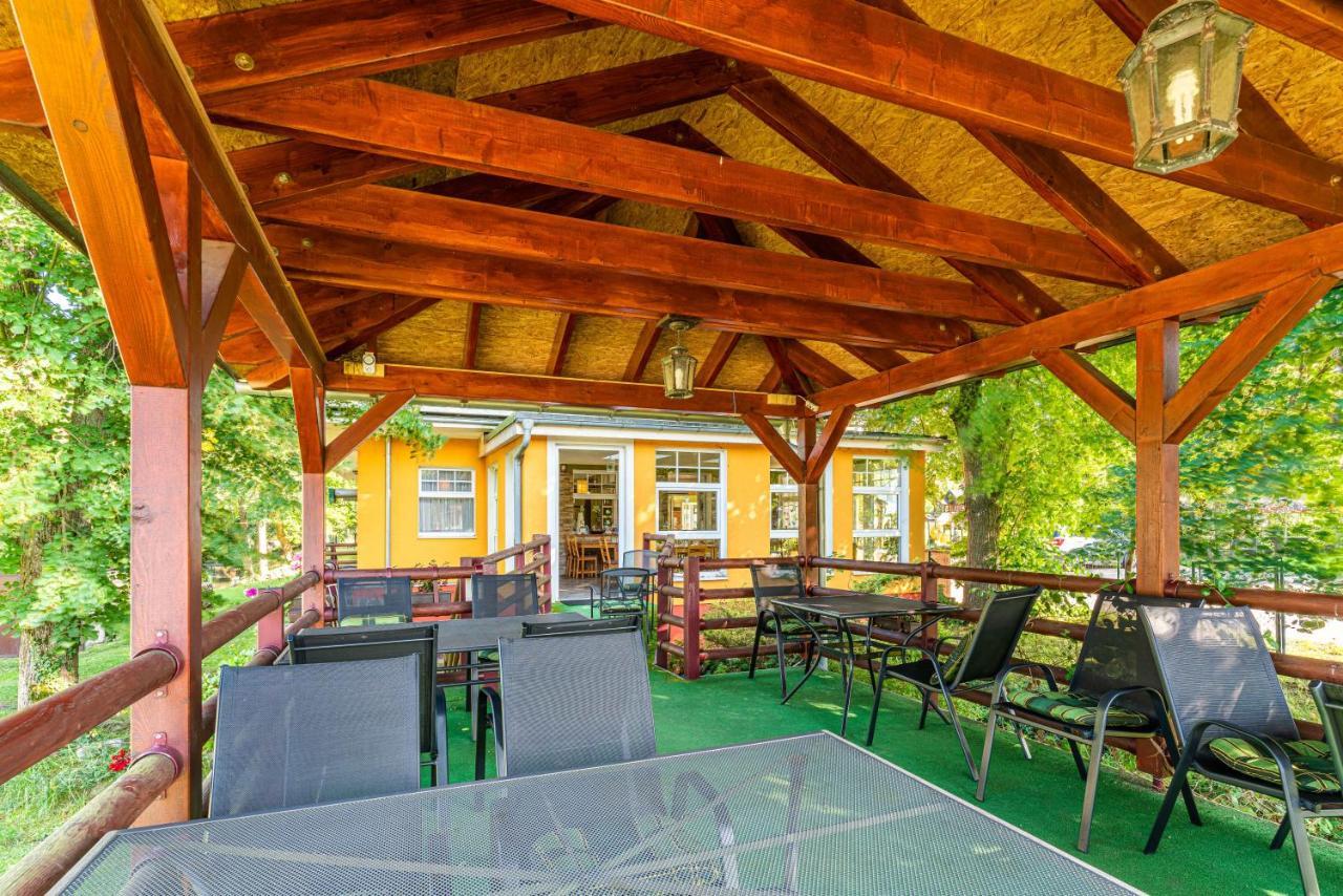 Hotel Sonnenhof/Slavia Horni Podluzi エクステリア 写真